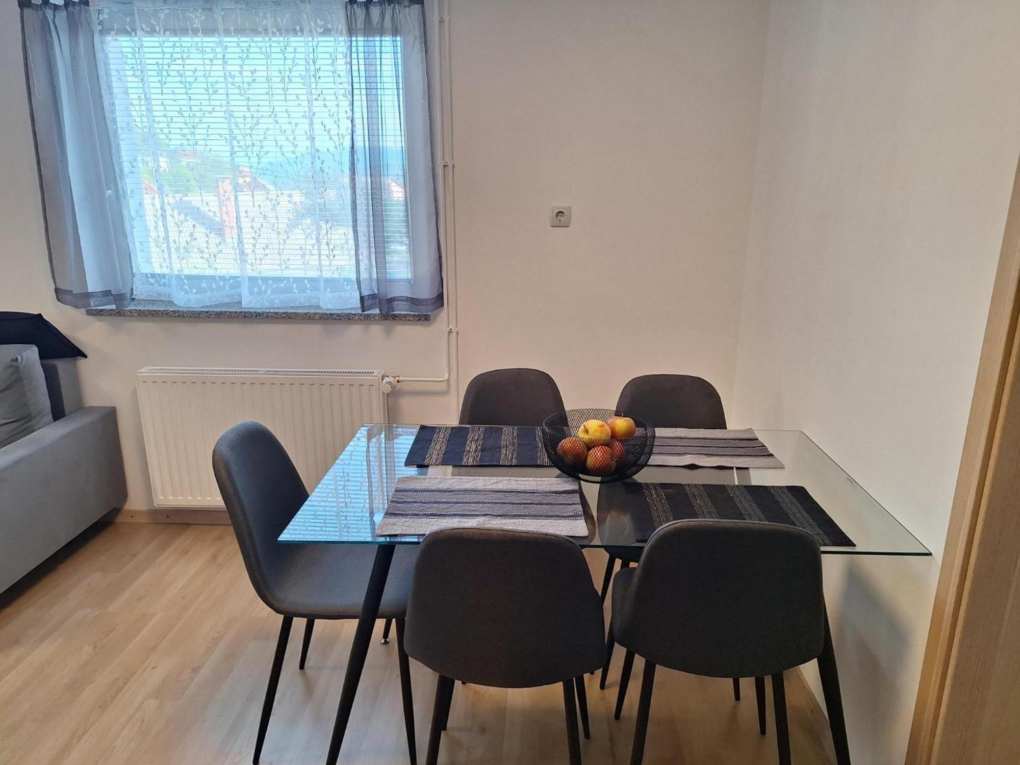 Apartment Belka Йесенице Екстериор снимка